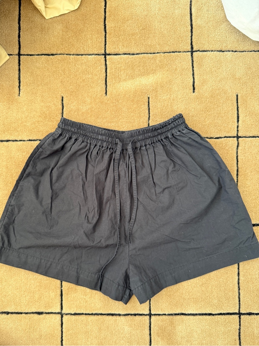MATTEAU Relaxed Short